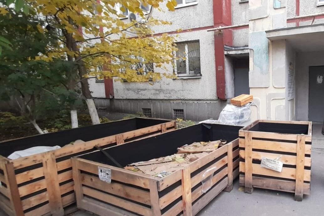 В Ростове жители 8 МКД остались без лифтов из-за недобросовестного подрядчика - фото 1