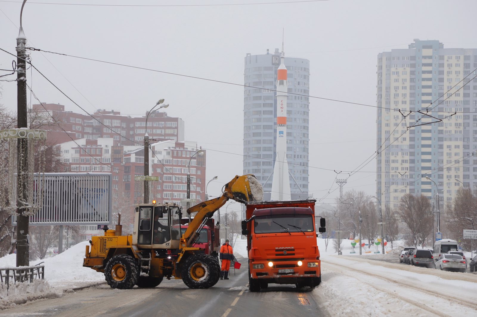 В Самаре к ночи 4 февраля для уборки снега привлекут 200 машин