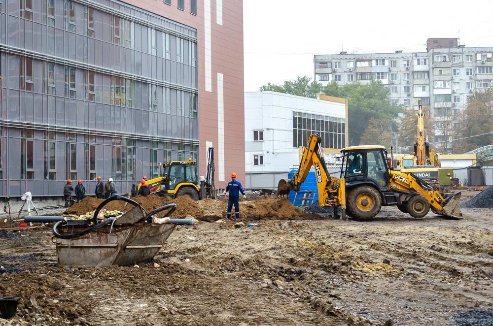 Школу на ул. Зорге в Ростове введут в эксплуатацию до 1 сентября этого года - фото 1