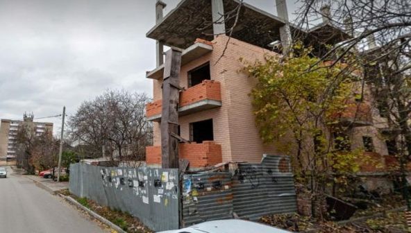  Суды и торги: как в Ростове борются с капитальными самозастроями