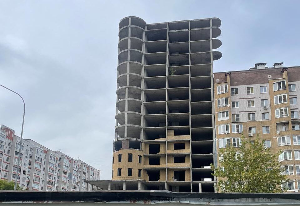 Показываем, что за самовольно построенную 14-этажку хотят снести в Нижнем Новгороде - фото 2