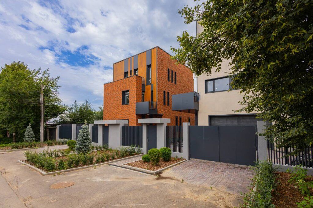 На нижегородском рынке недвижимости появились «солнечные» особняки - фото 1